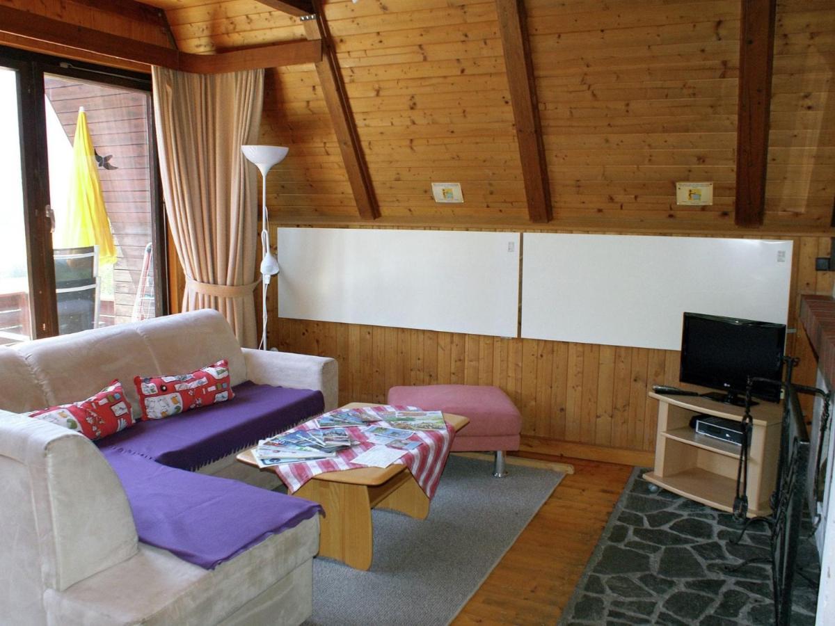 Holiday Home In Jenig Carinthia With Pool Kültér fotó