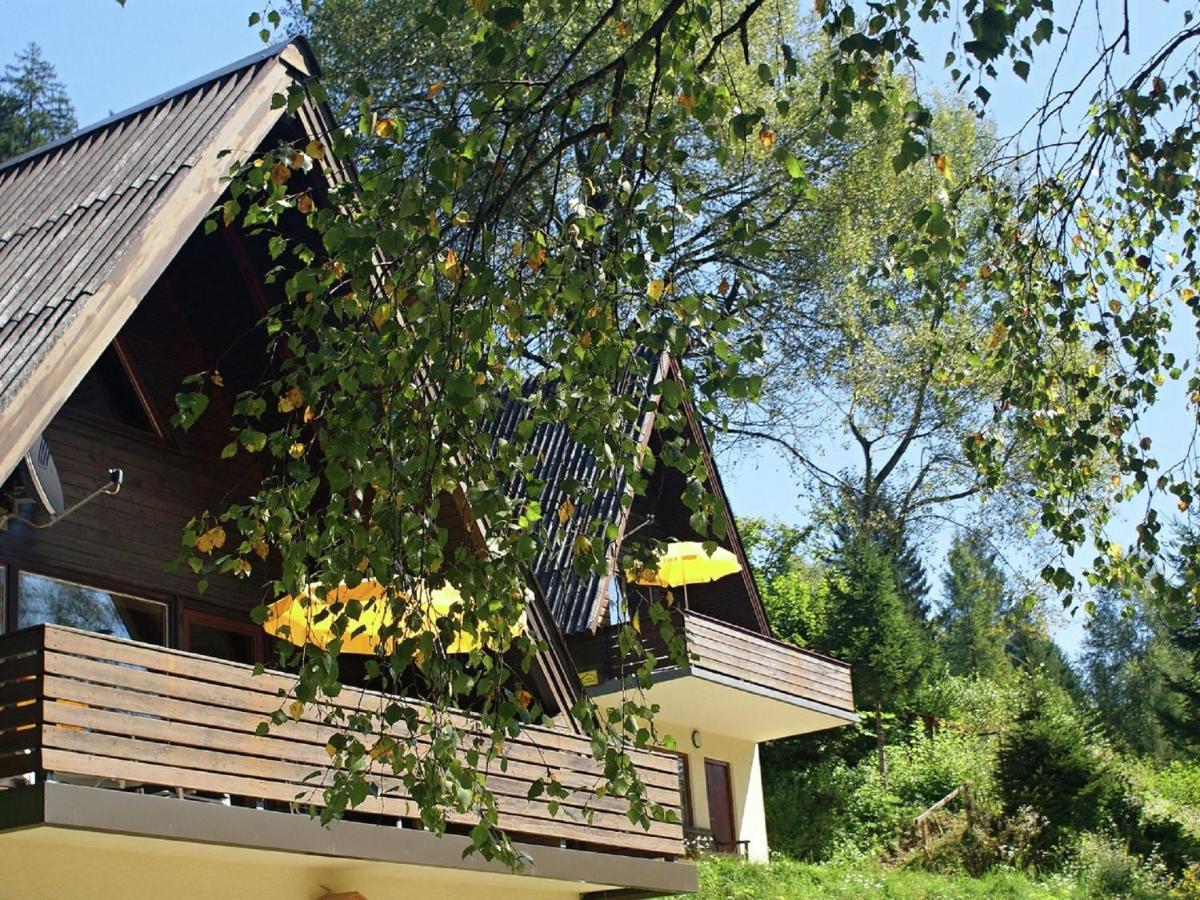 Holiday Home In Jenig Carinthia With Pool Kültér fotó